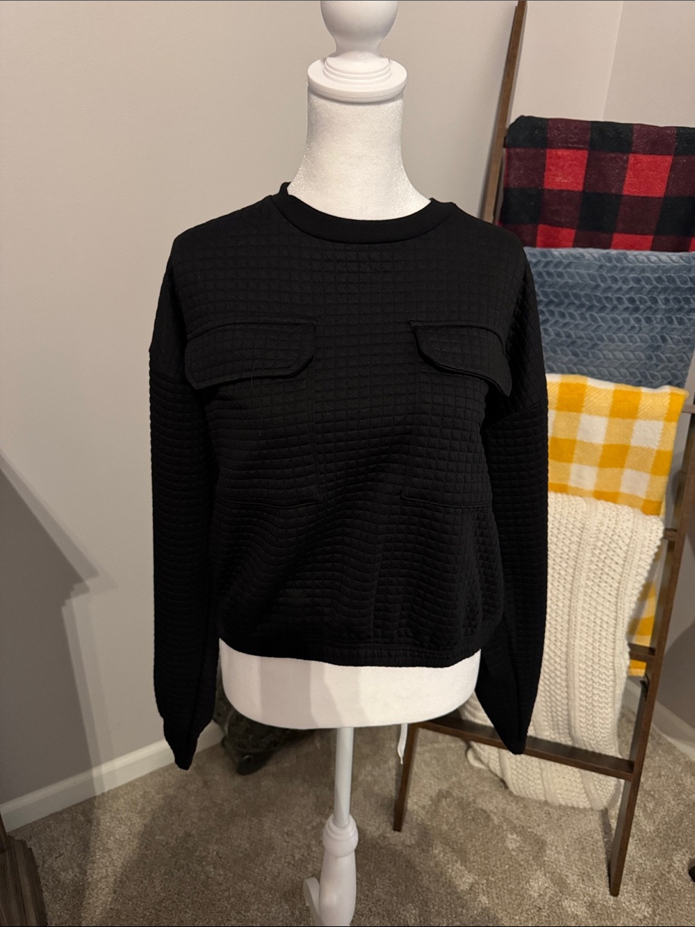 Women's Black Textured Crewneck Sweatshirt with Flap Pockets
